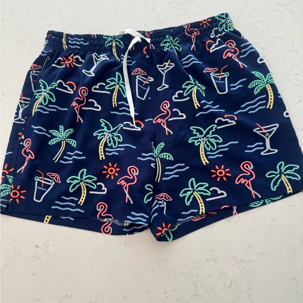 Men’s Size XL Chubbies The Neon Lights 5.5 Inseam Swim Shorts Blue Swim Trunks
